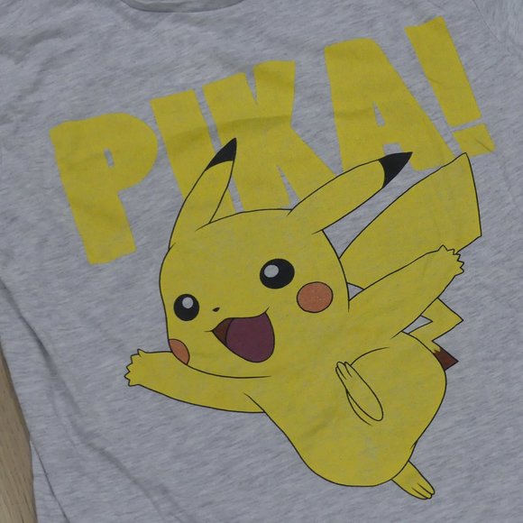 Pokemon 2016 Bioworld Europe Pikachu Pika Grey Small T-Shirt - Picture 4 of 5